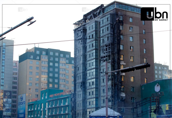 Дэлбэрэлтэд өртсөн 207 дугаар байрыг буулгах ажил эхэллээ