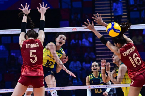 Эмэгтэйчүүдийн волейболын  ДАШТ-ий шөвгийн 8 багийн тоглолт 18 цагаас эхэлнэ