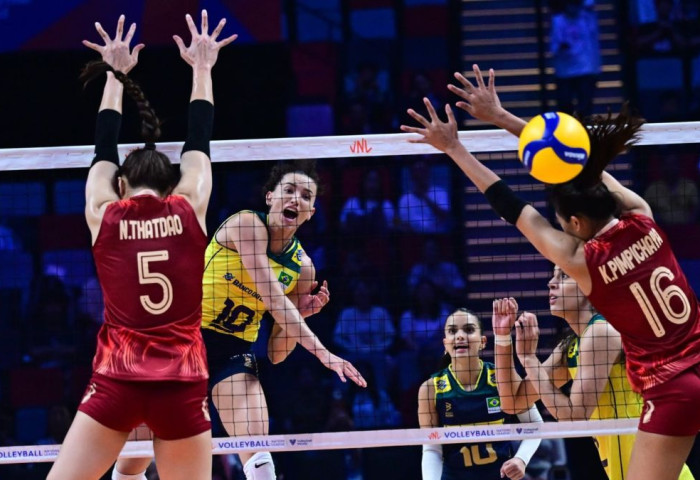 Эмэгтэйчүүдийн волейболын  ДАШТ-ий шөвгийн 8 багийн тоглолт 18 цагаас эхэлнэ