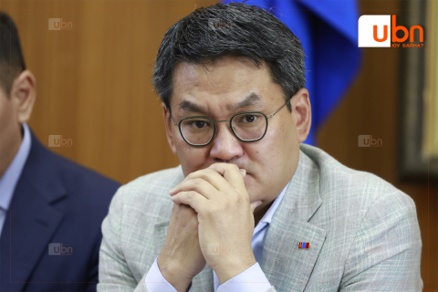 “Гарын салаагаар урсаж буй улсын төсвийн зардал 2016 онд 9.4 их наяд байсан бол 2026 онд 32.9 их наяд боллоо. Энэ хэрээр ард түмний амьдрал сайжирсангүй“