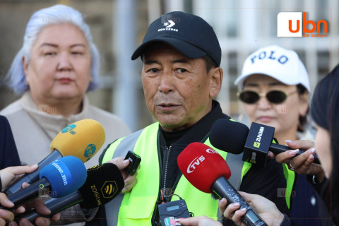 Ц.Болд: 207 дугаар байрыг нураахдаа явган хүмүүсийн аюулгүй байдлыг нэн түрүүнд хангаж, 60 гаруй хүн, 10 техниктэйгээр ажиллана