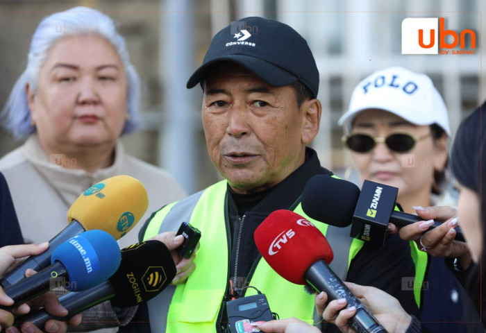 Ц.Болд: 207 дугаар байрыг нураахдаа явган хүмүүсийн аюулгүй байдлыг нэн түрүүнд хангаж, 60 гаруй хүн, 10 техниктэйгээр ажиллана