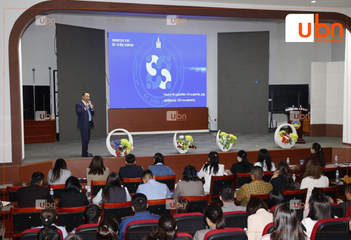 ӨМНӨГОВЬ: “Төрийн албан хаагчийн ёс зүй ба эрүүл мэнд“ сургалт зохион байгуулагдаж байна