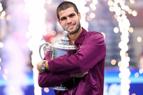 Карлос Алкараз АНУ-ын нээлттэй тэмцээний аварга болж, “Их дуулга”-ын зургаа дахь цомоо хүртлээ