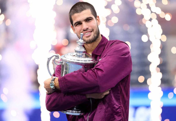 Карлос Алкараз АНУ-ын нээлттэй тэмцээний аварга болж, “Их дуулга”-ын зургаа дахь цомоо хүртлээ