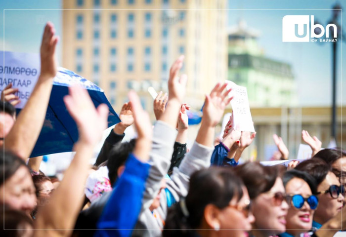 Эмч, багш нарын цалинг нэмэх нийтийн өргөдөлд 21344 иргэн гарын үсэг зуржээ