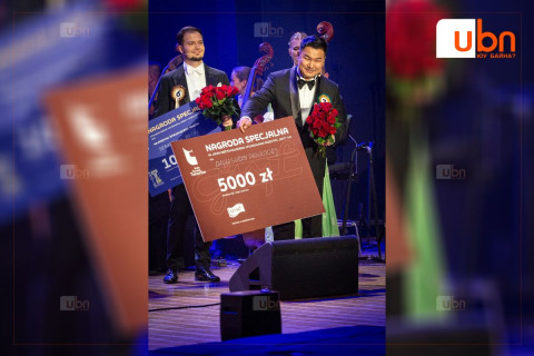 Польш улсад болсон дуурийн дуулаачдын уралдаанд Д.Дагвадорж түрүүллээ