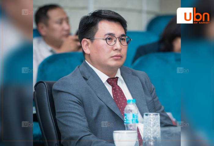 “Цемент шохой“ ХХК-ийн гүйцэтгэх захирал Д.Баттүвшинг үүрэгт ажлаас нь чөлөөллөө