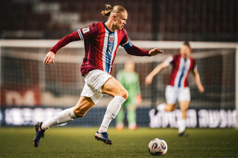 Хааланд таван гоолоор Норвегийн түүхийг бүтээлээ