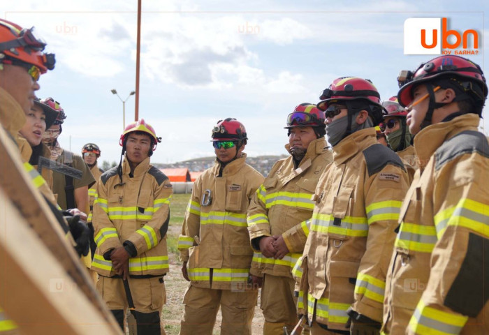 Сургалтын хүрээнд аврах ажиллагааны дадлага хийж, туршлага солилцож байна