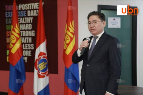 МАН-ын Нарийн бичгийн дарга Ц.Чулуунзагдыг 48 цагийн хугацаатай цагдан хорьжээ