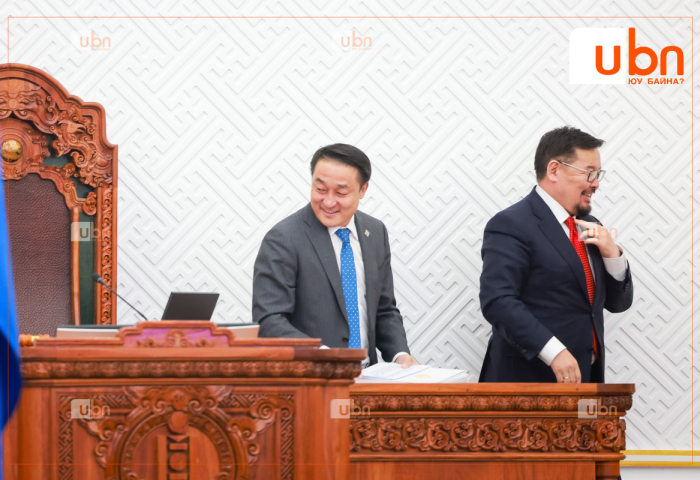 УИХ-ын дарга Д.Амарбаясгалан ЗГ-аас санал авч буй татварын багц хуулийг “Томоохон өөрчлөлт хийж чадахгүй“ гэж ШҮҮМЖЛЭВ