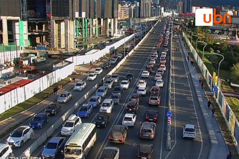 Нисэхийн уулзвараас Сонсголон хүртэлх авто замын хөдөлгөөнийг  22:00 цаг хүртэл хаалаа