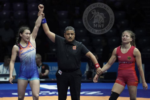 Тогтохын Алтжин хагас шигшээд хүрлээ