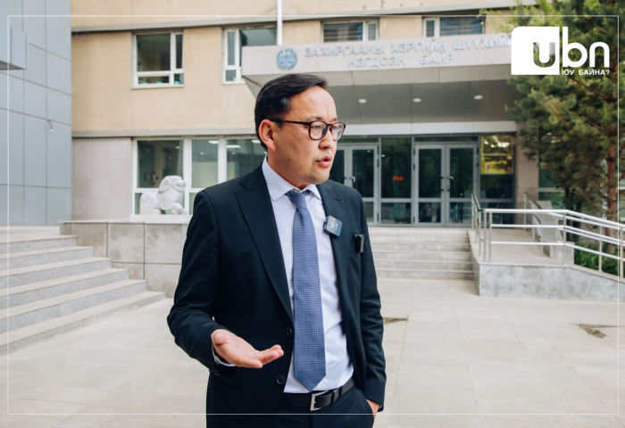 Хуульч О.Батхүүгийн санаачилсан “Үл хөдлөх хөрөнгө борлуулахад төлдөг 2 хувийн татварыг хүчингүй болгох хуулийн төсөл санаачлах” өргөдлийг шийдвэрлүүлэхээр байнгын хороонд шилжүүлжээ