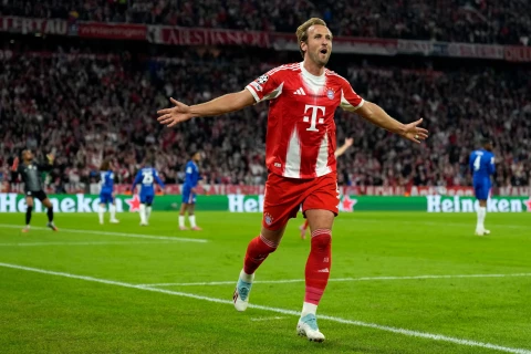 Бавари Мюнхен 22 улирал дараалан Аваргуудын лигийн эхний тоглолтдоо хожил байгууллаа