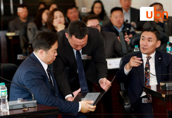 НИТХ-ын дарга A.Баяраар ахлуулсан авто замын түгжрэлийг бууруулах ажлын хэсгийнхэн Чингэлтэй дүүрэгт ажиллалаа