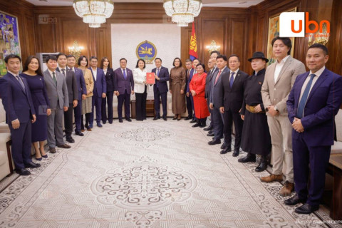 Тамхины хяналтын тухай хуульд нэмэлт, өөрчлөлт оруулах тухай хуулийн төслийг өргөн мэдүүллээ