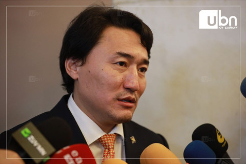 “ОХУ-ын нефть боловсруулах 12 үйлдвэр халдлагад өртсөн учраас дотооддоо нийлүүлэлтийн асуудалтай байгаа. Гэхдээ манайд нийлүүлэлт таслахгүй байхаар тохиролцсон“