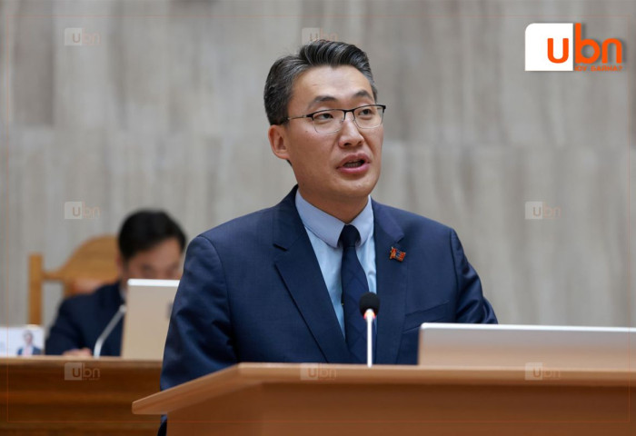 А.Амартүвшин: Иргэд “Хотула“ аппликейшнийг гар утсандаа суулгаснаар виртуал карт үүсэж, нүүрсээ авна