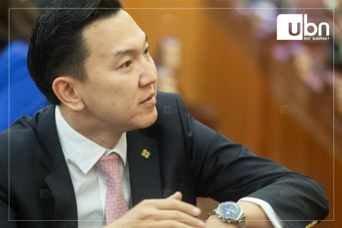 Н.Учрал: ЗГ-ын гишүүд асуудал шийдэхгүй л юм бол энд тэнд очиж панелист, модератор хийхээ боль