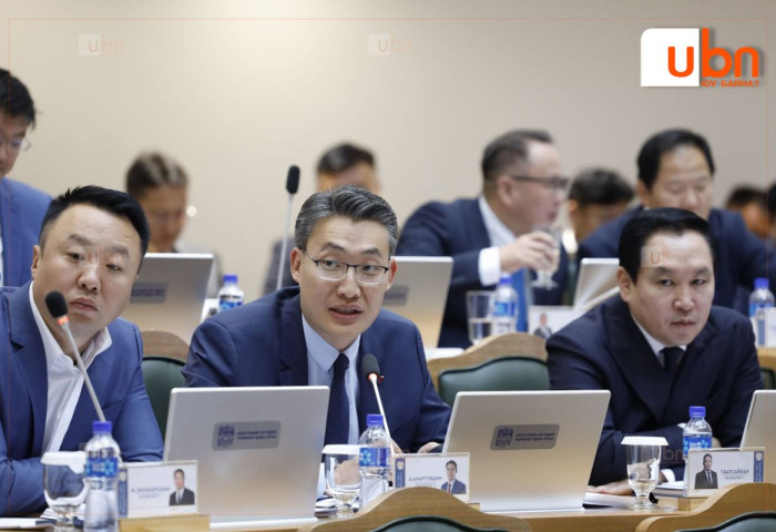 А.Амартүвшин: Ирэх онд 51.080 өрхийн сууцыг дулаалж, бүх төрлийн хий, цахилгаан, сэргээгдэх эрчим хүч, бусад эх үүсвэрт холбоно