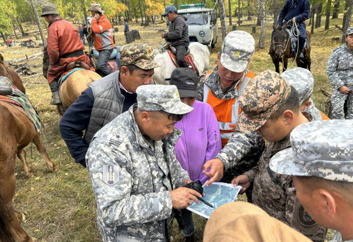 Хөвсгөл аймагт хоёр настай хүүг хайх эрлийн ажиллагаанд 200 гаруй хүн, нисдэг тэрэг, дрон, эрэлч нохойтойгоор оролцож байна