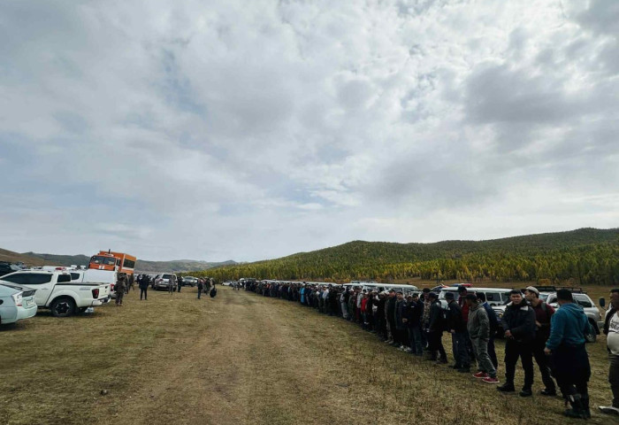 Өчигдөр эрлийн ажиллагааны үеэр дөрвөн хүн алга болсон тул эрэлд оролцож байгаа хүмүүсийг нутгийн иргэдтэй ойр байхыг санууллаа