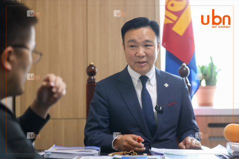 Б.Түвшин: Татвар, НДШ-ийг бууруулах хүсэлгүй, боломж хайхгүй байна. Урсгал зардлаа бууруулбал боломж бий