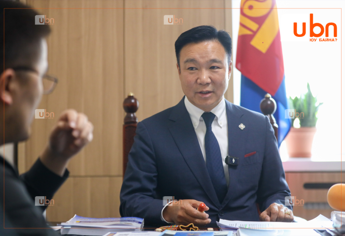 Б.Түвшин: Татвар, НДШ-ийг бууруулах хүсэлгүй, боломж хайхгүй байна. Урсгал зардлаа бууруулбал боломж бий