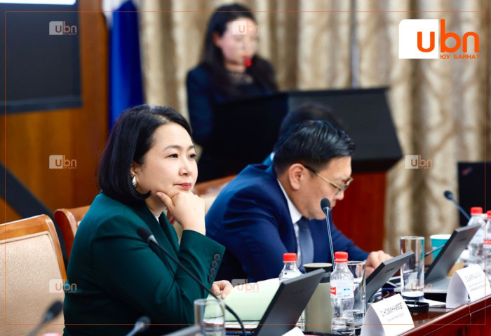 ӨБХ: Эмч, багш нарын цалинг нэмэх асуудлаар ажлын хэсэг байгуулах асуудлыг хэлэлцэнэ