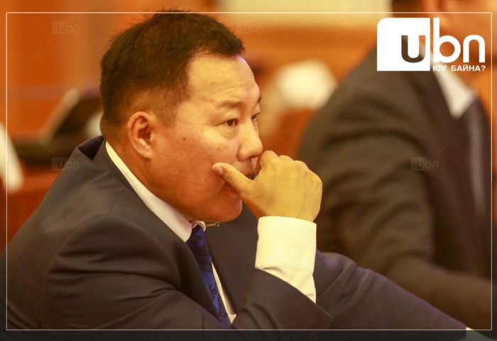 ХУВИЛБАР: Нам, бүлэг хоёроо салгахгүйн тулд О.Цогтгэрэл бүлгийн даргаа өгөхгүй байх уу