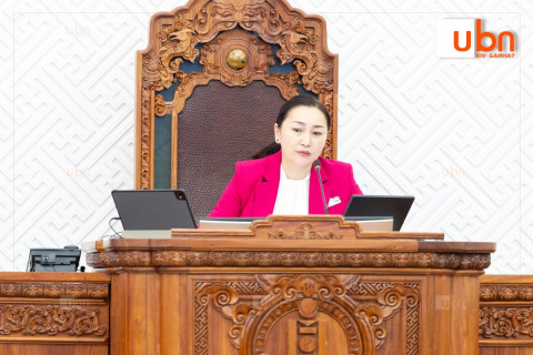 Хэлэлцэж буй асуудалтай хамааралгүй С.Ганбаатарын асуудлаар АН-д завсарлага өгсөн нь Үндсэн хуулийн зөрчил