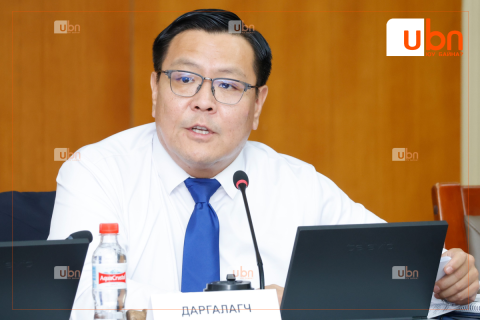 Халзанбүрэгтэй орд газрын сонсголд төр, орон нутгаас 100 гаруй иргэн оролцлоо