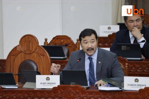 Ж.Бат-Эрдэнэ: Халзанбүрэгтэй орд газрын сонсголын хүрээнд УИХ тогтож ярилцах хэрэгтэй
