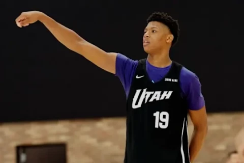 Юта Жазз багийн шинэков Асе Бэйли агента халжээ