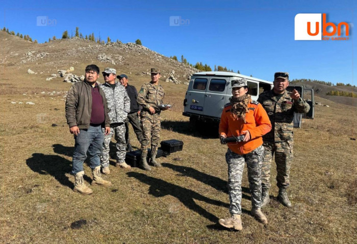Хөвсгөл аймгийн Тариалан суманд алга болсон эмэгтэйг эрэлч нохдоор хайж эхэллээ