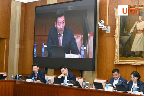 Улсын төсвийн хөрөнгө оруулалтын 27.6 хувь зам тээвэр, 13.7 хувь боловсрол, 9.8 хувь эрчим хүч, 6.5 хувь эрүүл мэнд, 5.2 хувь соёл, спорт, аялал жуулчлалын салбарт хэрэгжинэ