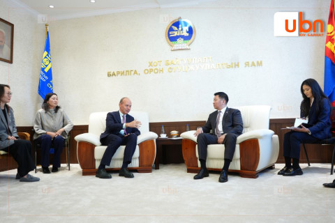 ХББОС-ын сайд Э.Бат-Амгалан Дэлхийн ногоон барилгын зөвлөлийн төлөөлөгчтэй уулзав