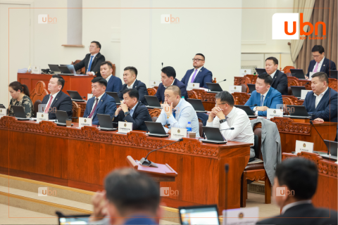 ЧУУЛГАН: МАН-ын бүлэг НЭГ ХОНОГИЙН завсарлага авснаар үдээс өмнөх хуралдаан өндөрлөлөө