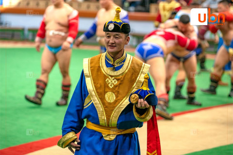 Ахмад бөхчүүдийн барилдаан болно