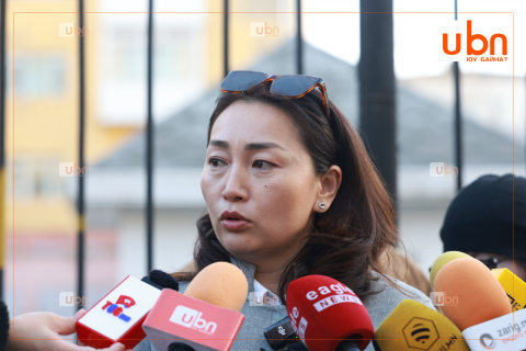 Х.Булгантуяа: Удаан эрх барихаараа ийм болчихдог юм уу, их л хагаралтай байна