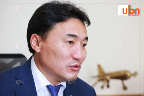 Г.Дамдинням: Алтан дээр суусан гуйлгачид шиг улстөржөөд суух эсэх нь бидний л сонголт. Гэхдээ бид уул уурхайгаар хоолоо олж иддэг үндэстэн гэдгээ ойлгох хэрэгтэй