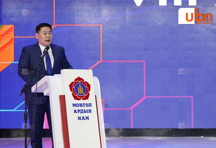 БАГА ХУРАЛ: Л.Оюун-Эрдэнэ МАН-ын даргын ажлаа өгөхөө мэдэгдлээ