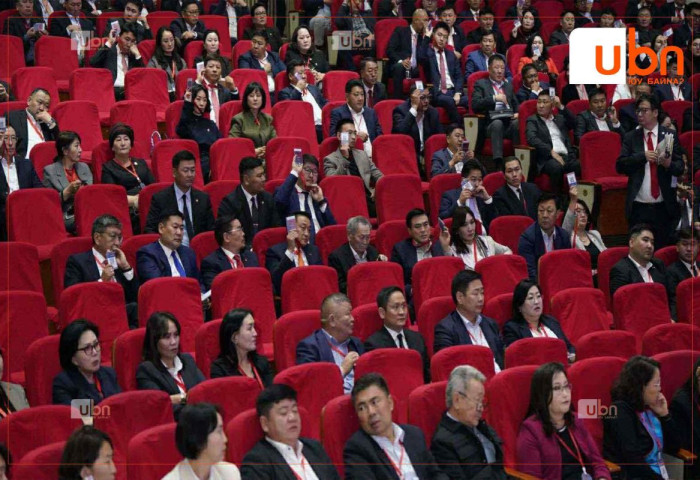 МАН-ын шинэ даргыг тодруулах нууц санал хураалт эхэллээ