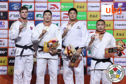 Б.Гончигсүрэн алтан медаль хүртсэнээр Монгол Улс багийн дүнгээр хоёрдугаарт жагслаа