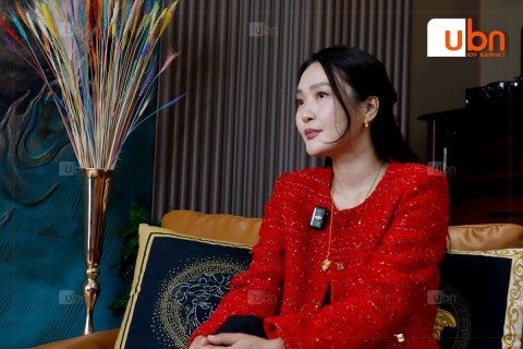 Н.Балжмаа: Хуульч, хэл шинжээч мэргэжилтэй юм байж яагаад НАЙМААЧИН болчихсон юм бэ” гэж олон хүн асуудаг. Яагаад болохгүй гэж