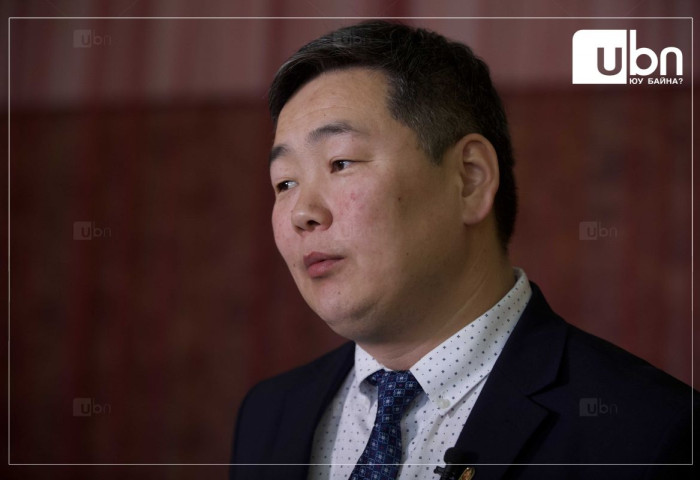 С.Эрдэнэбат: Цалин хөлс, тэтгэвэр тэтгэмжээ нэмэхэд учир зүггүй инфляц өсчихнө гэх бодлоосоо салахгүй юм аа
