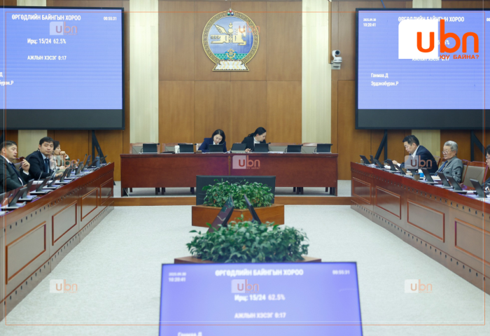 ӨБХ: Эмч, багш нарын цалинг нэмэхийг судлах ажлын хэсэг байгуулахыг дэмжлээ