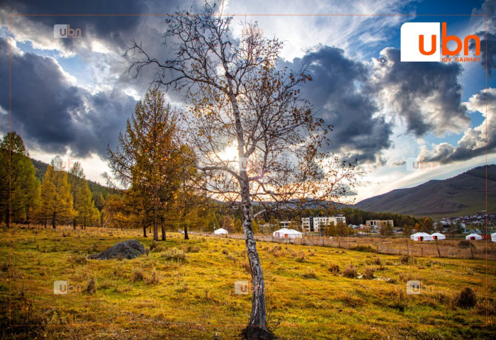 ӨГЛӨӨНИЙ МЭНД: Улаанбаатарт 23 хэм дулаан, багавтар үүлтэй